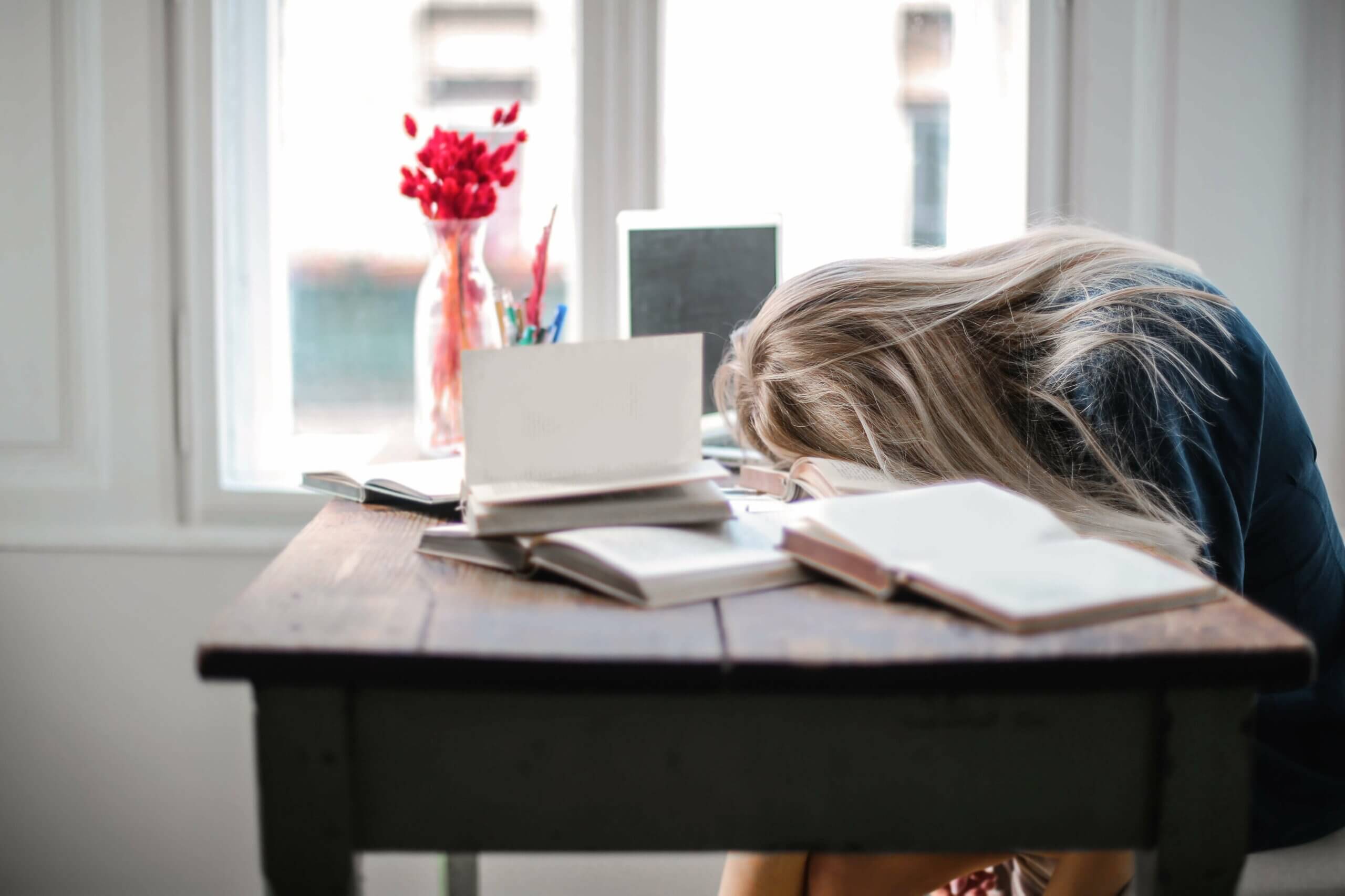 5 Tips for Setting Realistic Goals: How to Combat Workflow Fatigue Setting realistic goals is important to avoid workflow fatigue.