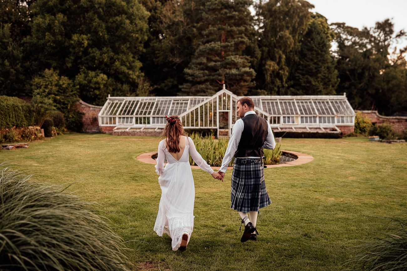 The Best Cameras for Wedding Photography – A Complete Guide