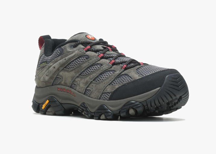 The Ultimate Guide to Photographer Outfits Merrell Moab 3