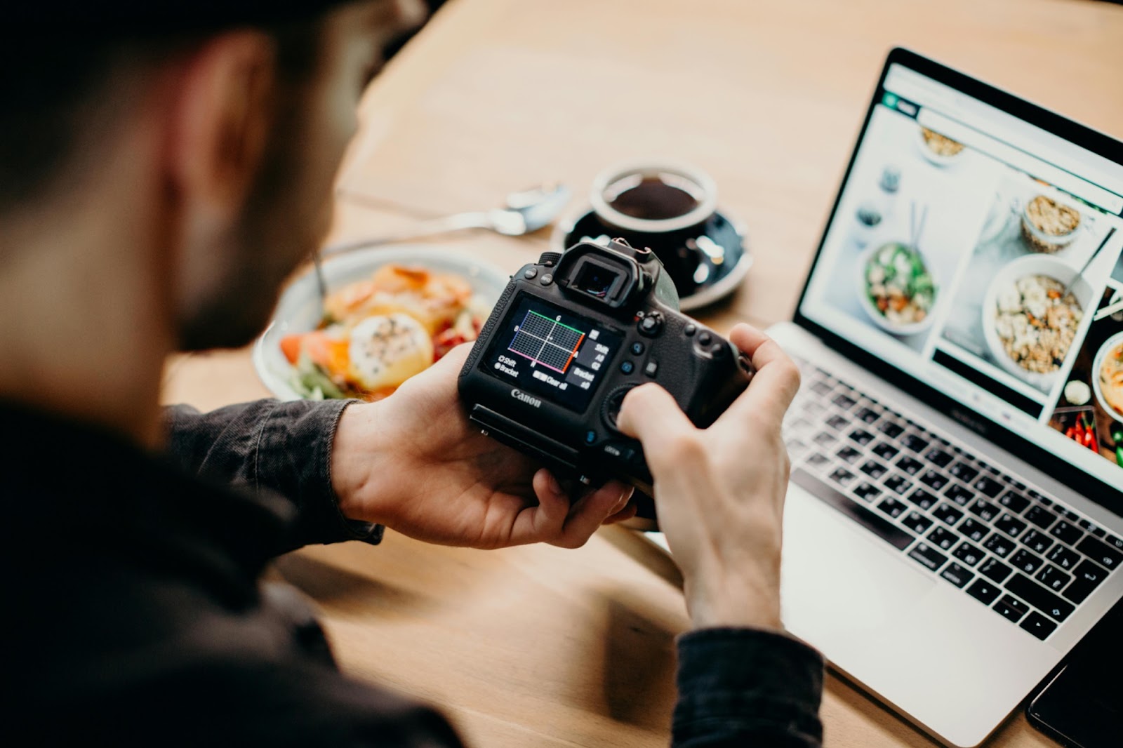 How to Win at Email Marketing for Photographers in 2025