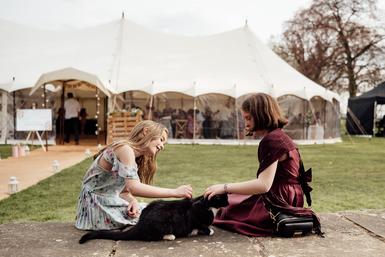 10 Tips to Master Candid Wedding Photography candid photography moments