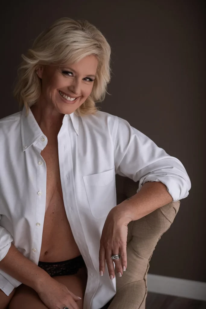 boudoir portraits for women over 40