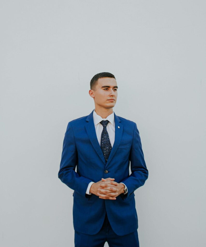 Fold your hands in front like it’s your GQ cover moment.